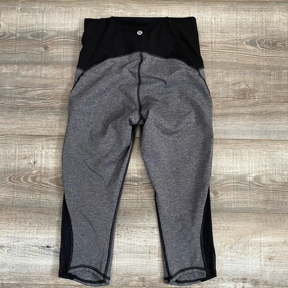 Lululemon 6 Gray Train Times Crop Mesh Leggings - Picture 3 of 9